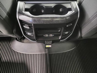 2020 RAM 1500 Lone Star 4x4 Crew Cab 6'4 Box