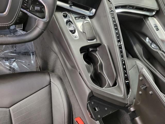 2020 Chevrolet Corvette Stingray 2dr Stingray Conv w/3LT *** LOW MILES***