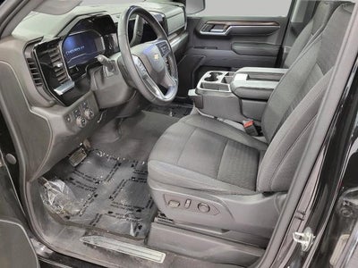 2023 Chevrolet Silverado 1500 4WD Crew Cab 147 LT w/2FL