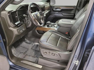 2022 Chevrolet Silverado 1500 4WD Crew Cab 147 High Country