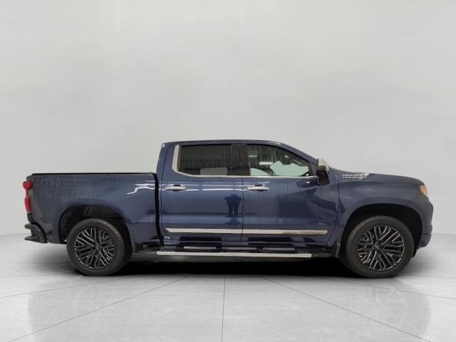 2022 Chevrolet Silverado 1500 4WD Crew Cab 147 High Country