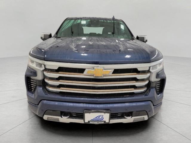 2022 Chevrolet Silverado 1500 4WD Crew Cab 147 High Country