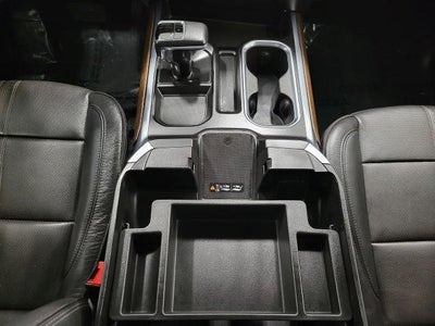 2022 Chevrolet Silverado 1500 4WD Crew Cab 147 High Country