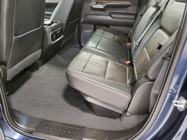 2022 Chevrolet Silverado 1500 4WD Crew Cab 147 High Country