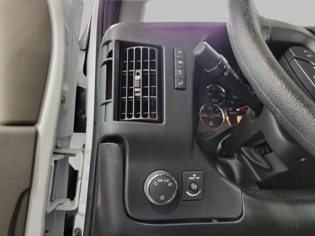 2024 Chevrolet Express Cargo 2500 RWD 2500 135