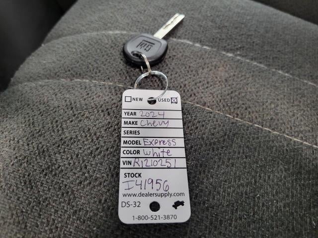 2024 Chevrolet Express Cargo 2500 RWD 2500 135