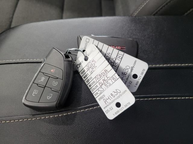 2025 GMC Acadia AWD 4dr Elevation