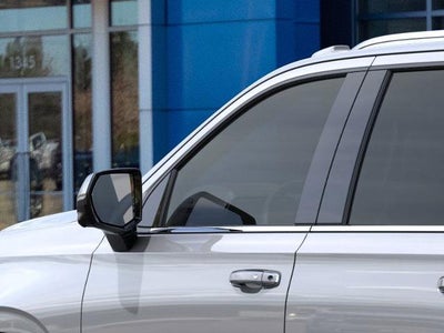 2025 Chevrolet Suburban 4WD 4dr Premier