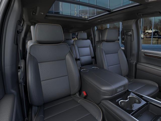 2025 Chevrolet Suburban 4WD 4dr Premier