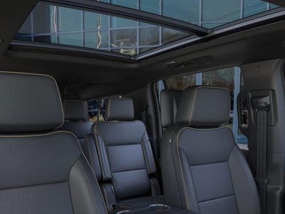 2025 Chevrolet Suburban 4WD 4dr Premier