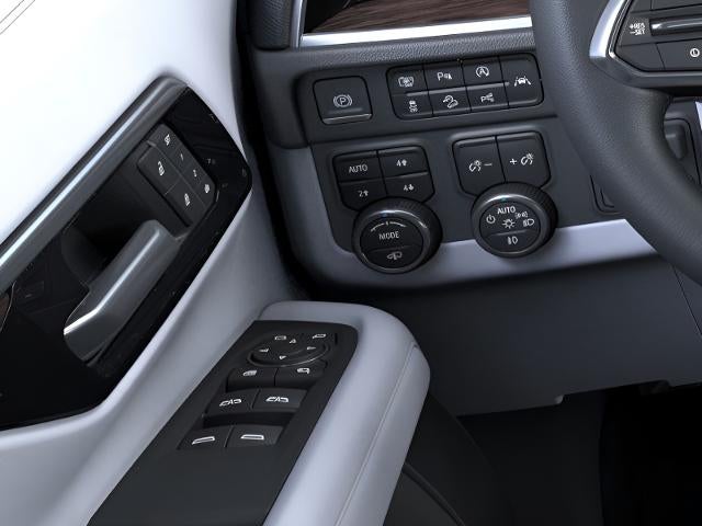 2025 Chevrolet Suburban 4WD 4dr Premier