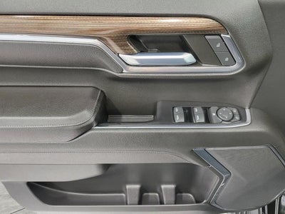 2022 Chevrolet Silverado 1500 4WD Crew Cab 147 LT Trail Boss