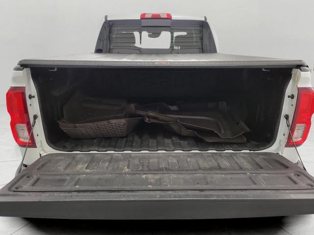 2018 Chevrolet Silverado 1500 4WD Crew Cab 143.5 High Country