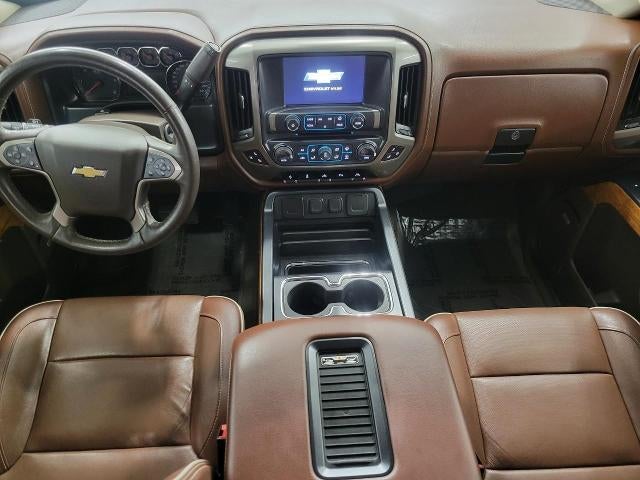 2018 Chevrolet Silverado 1500 4WD Crew Cab 143.5 High Country