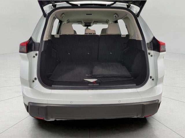 2025 Nissan Rogue AWD SV