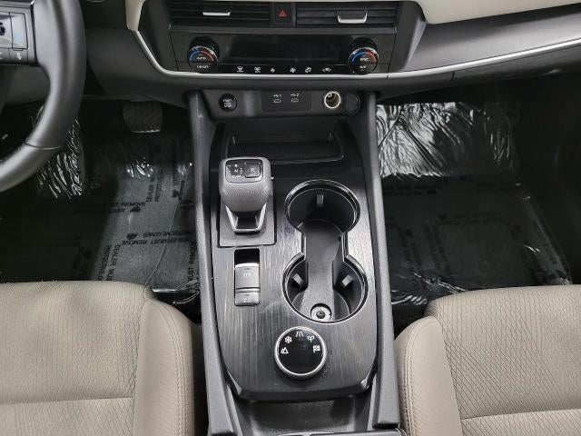 2025 Nissan Rogue AWD SV