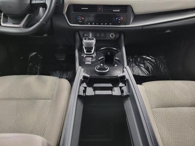 2025 Nissan Rogue AWD SV