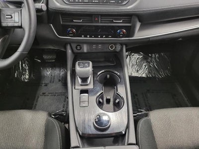 2025 Nissan Rogue AWD SV