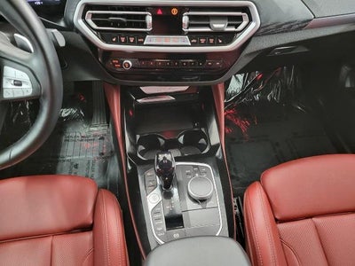 2025 BMW X4 xDrive30i