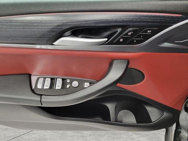 2025 BMW X4 xDrive30i