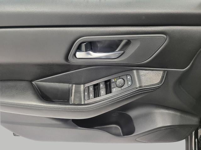 2024 Nissan Rogue AWD SV