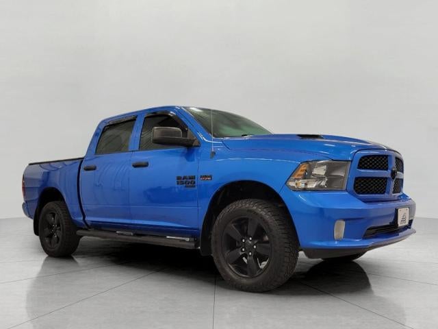 2019 RAM 1500 Classic Express Crew Cab 4x4 5'7's photo