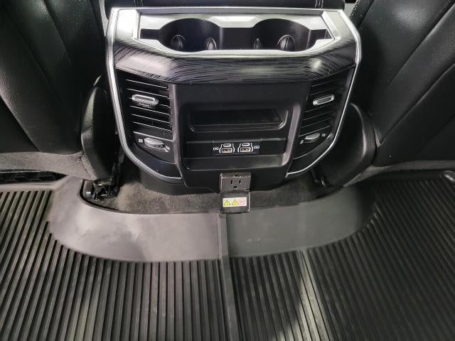 2023 RAM 1500 Laramie Crew Cab 4x4 5'7" Box