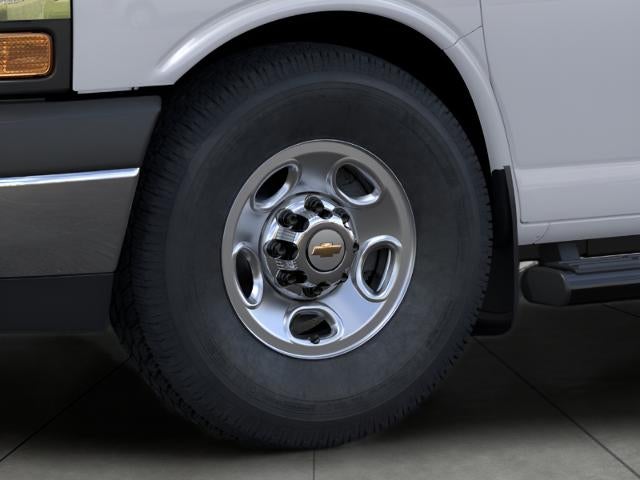 2026 Chevrolet Express Passenger 1LT