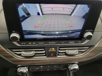 2025 Nissan Altima SV FWD