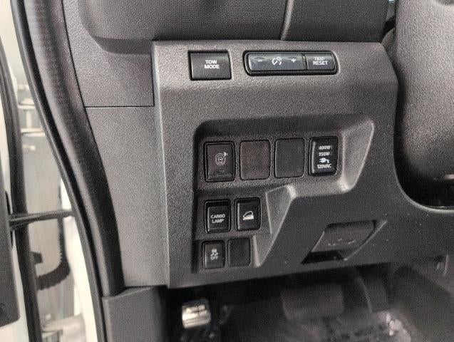 2022 Nissan Frontier Crew Cab SV 4x4