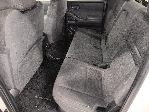 2022 Nissan Frontier Crew Cab SV 4x4