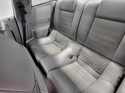 2006 Ford Mustang GT Deluxe