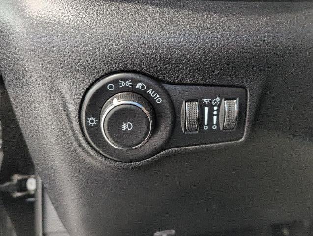 2023 Jeep Compass Latitude Lux FWD