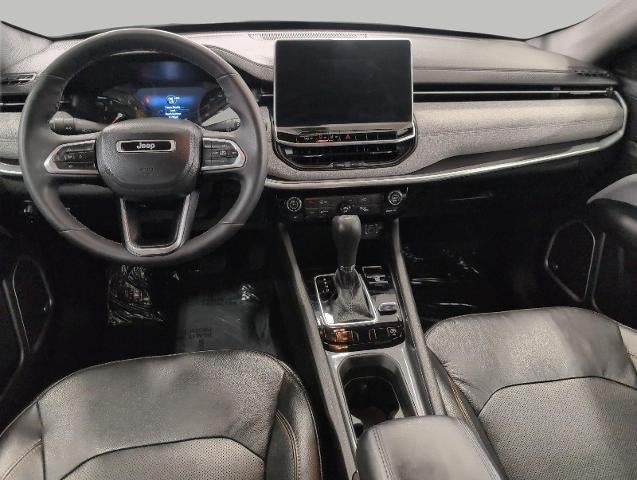 2023 Jeep Compass Latitude Lux FWD