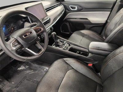 2023 Jeep Compass Latitude Lux FWD