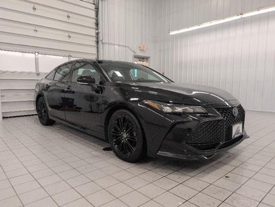 2022 Toyota Avalon XSE Nightshade Hybrid