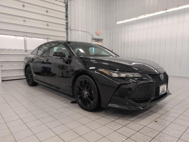 2022 Toyota Avalon XSE Nightshade Hybrid