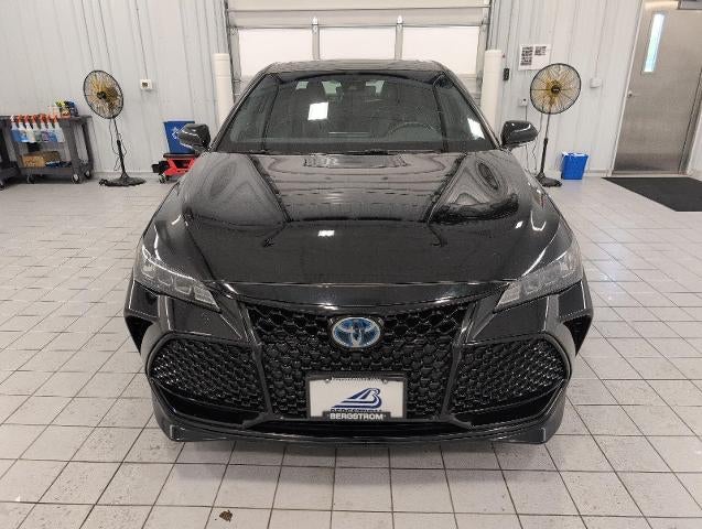 2022 Toyota Avalon XSE Nightshade Hybrid