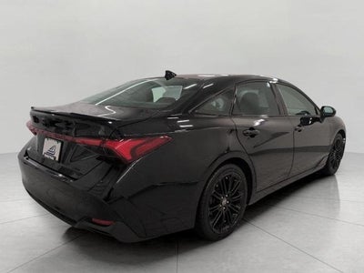 2022 Toyota Avalon XSE Nightshade Hybrid