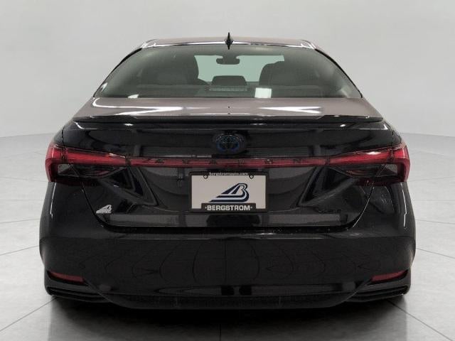 2022 Toyota Avalon XSE Nightshade Hybrid