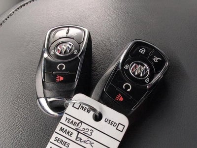 2023 Buick Enclave Essence
