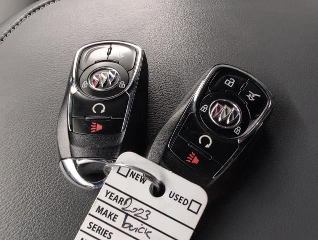 2023 Buick Enclave Essence