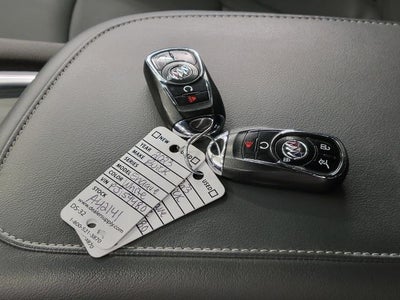 2023 Buick Enclave Essence