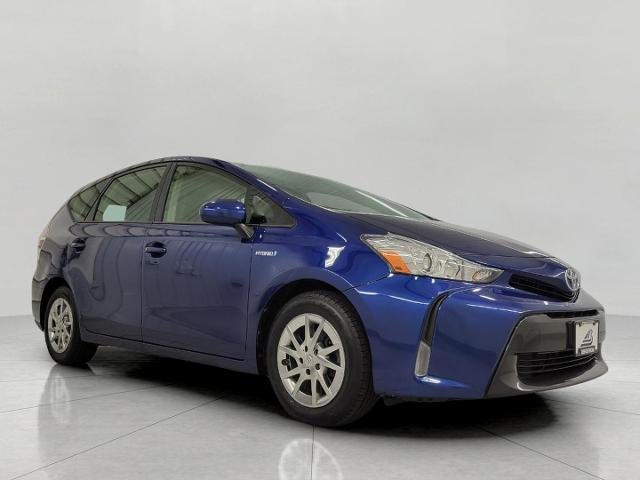 2016 Toyota Prius v Three
