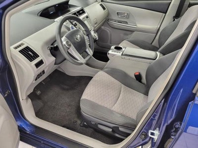 2016 Toyota Prius v Three